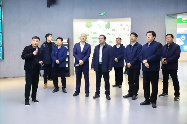 河南省農(nóng)業(yè)農(nóng)村廳黨組書記、廳長孫巍峰蒞臨金豆子集團調(diào)研